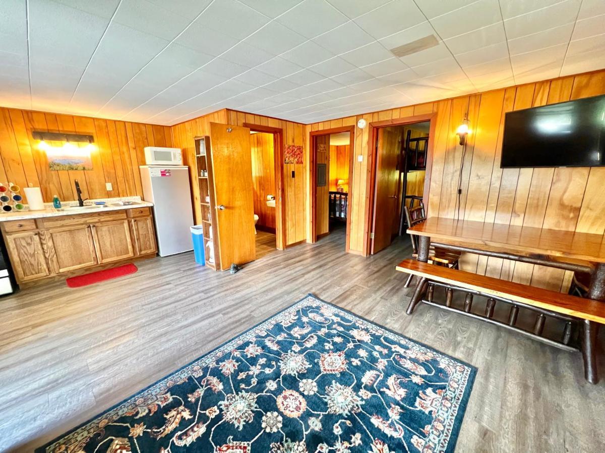 Adirondack Lake Cabins Hotel Indian Lake Exterior photo