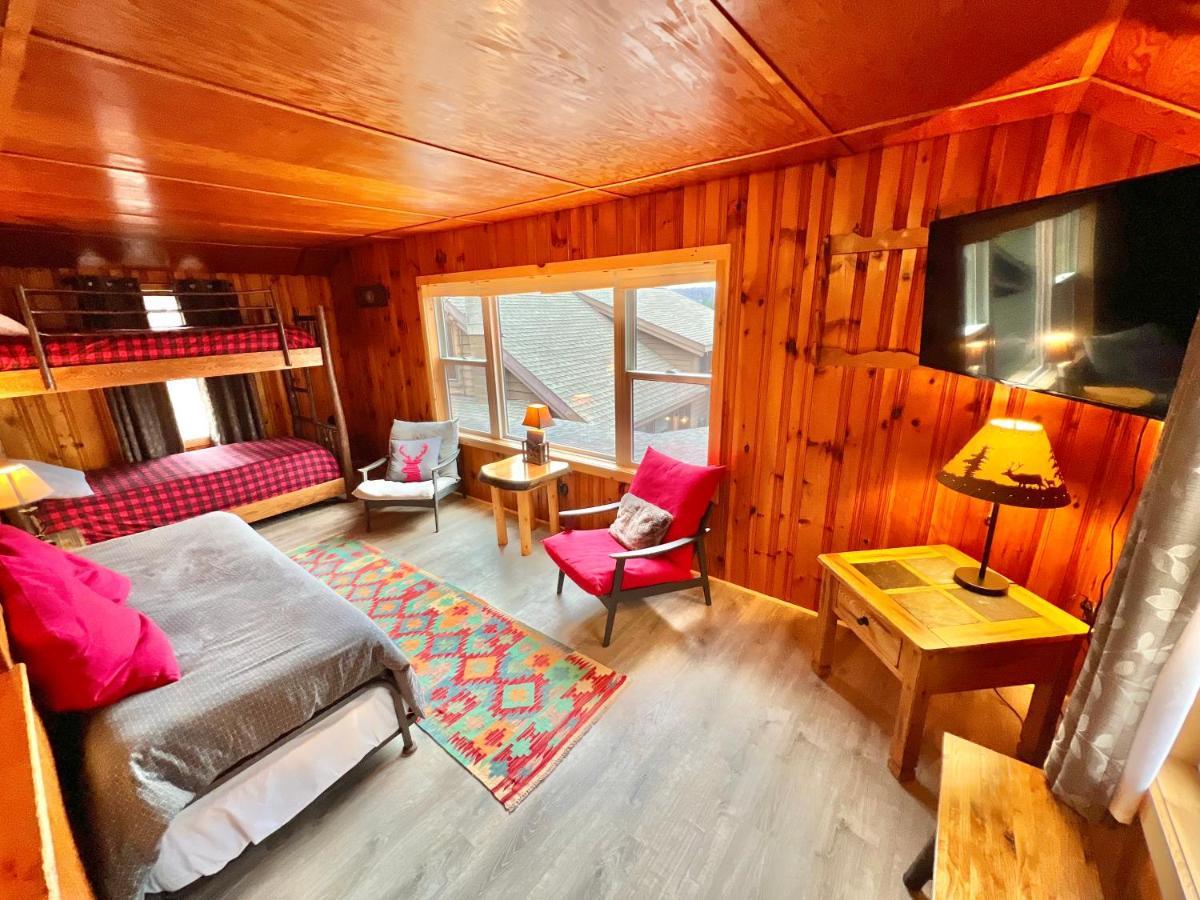 Adirondack Lake Cabins Hotel Indian Lake Exterior photo
